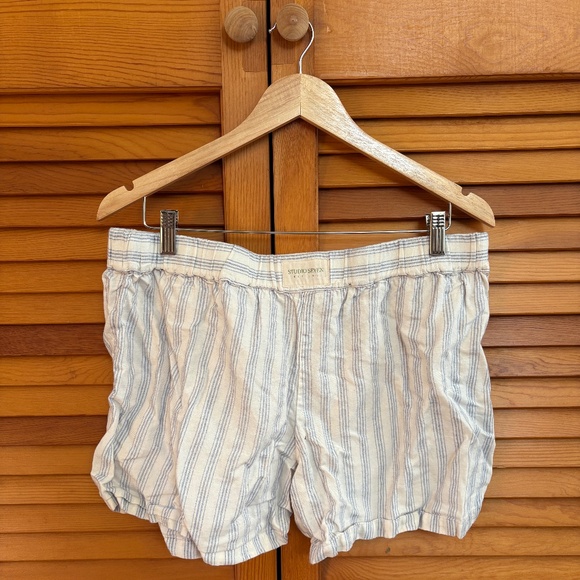 Studio Seven Tilda Shorts - Picture 1 of 4